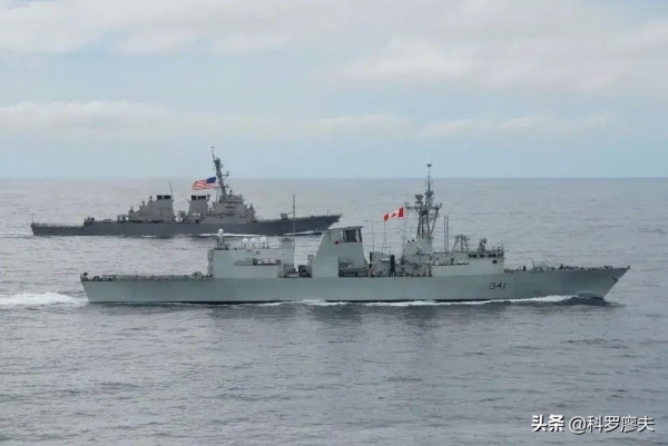 第10次闯台海，美军朝自己大腿开了一枪，然后问中国：你怕了吗？