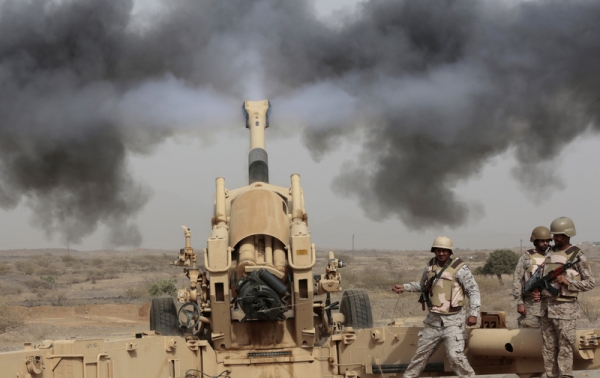 沙特重炮对也门发起连番轰炸 