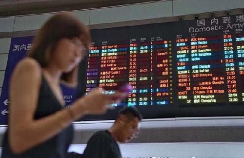 南京一空姐利用航班延误险漏洞，4年获利300多万，到底犯不犯法