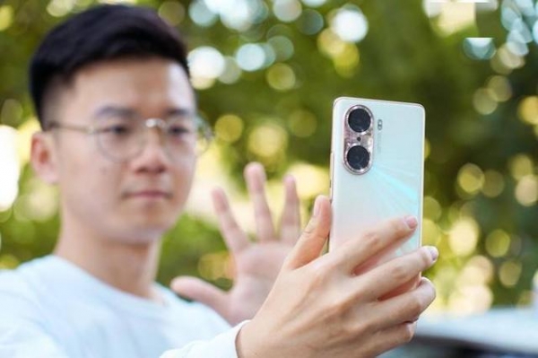 荣耀60 Pro全面评测：一款能让用户放手去用的平衡之作