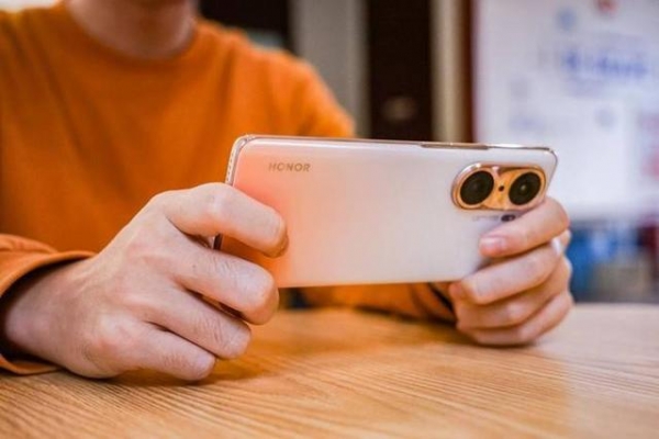 荣耀60 Pro全面评测：一款能让用户放手去用的平衡之作