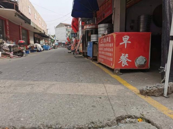 江苏抢甘蔗外包公司称城管最难做，有的老百姓不听话，官方：其他区域未现违规，仍可提供市容管理服务