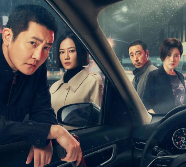 《对手》刚播2集，收视率破1.8，口碑爆棚，央视出手就是“王炸”