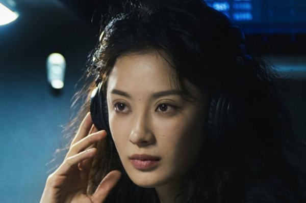 《对手》刚播2集，收视率破1.8，口碑爆棚，央视出手就是“王炸”