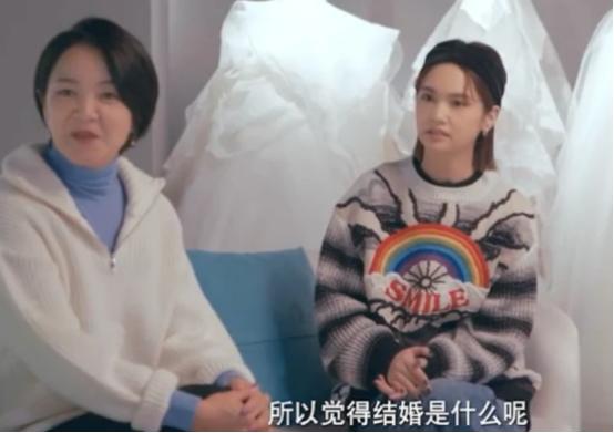 周迅离婚后被问及婚姻，直言自己没资格谈婚姻，现场表情令人唏嘘