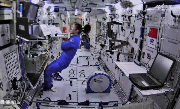 中国航天员将首次在太空跨年，神舟十三号乘组完成第二次出舱