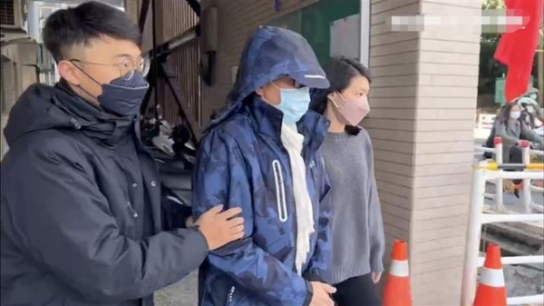 54岁相声演员第5次酒驾被捕！深夜撞车惊险画面曝光，遭众星怒批