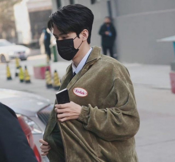 超20位明星现身录制文联春晚，流量和当红小花齐聚，路透照片曝光
