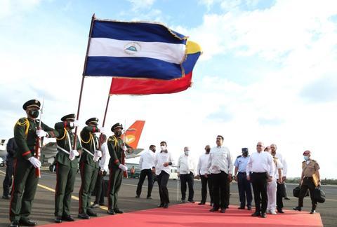 奥尔特加宣誓就任尼加拉瓜总统 古巴和委内瑞拉领导人出席仪式