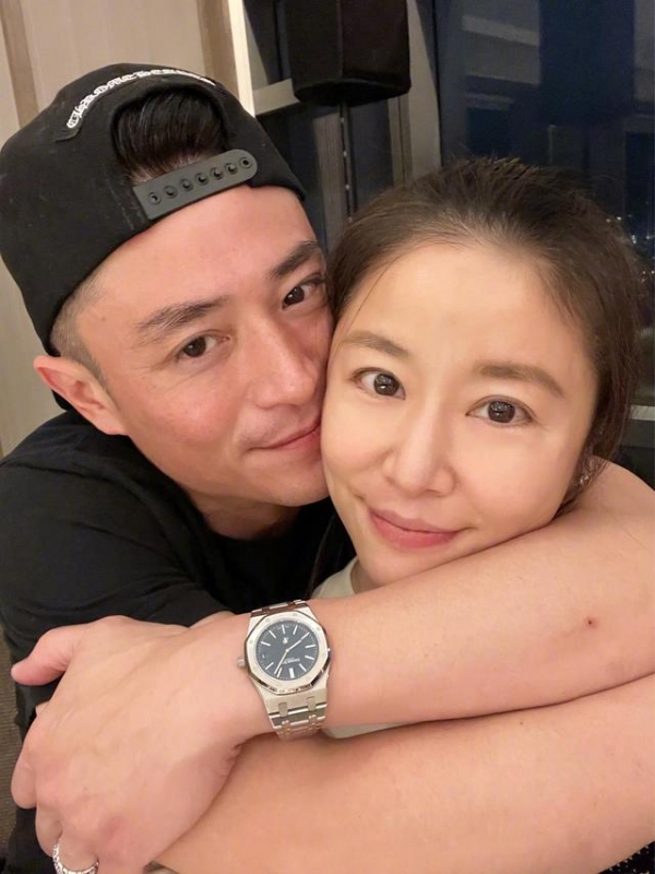 林心如为女儿豪办生日宴！母女打扮精致惹眼，霍建华陪客父爱满满