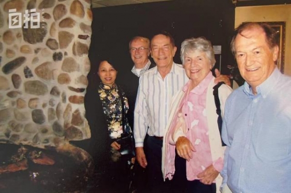 我，东北女老板，80年代万元户，年近50出国当保姆，嫁大21岁老外