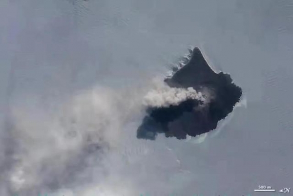 汤加火山爆发直冲2万米！引1.2米海啸多国预警，更大灾难或在后面