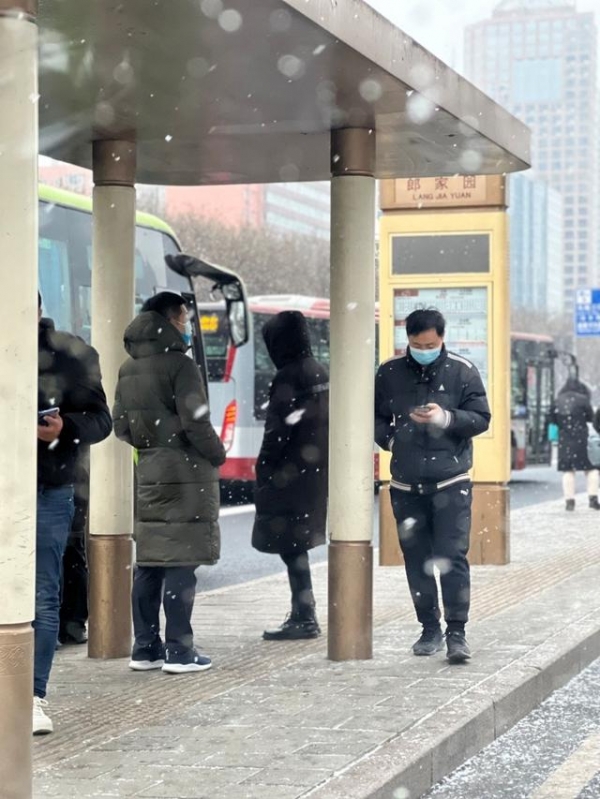 2022年北京初雪！市民：希望大雪可以驱散疫情