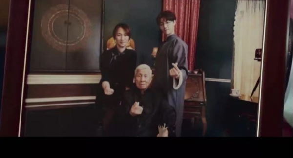 陈立农深夜发文想念父亲：爸我想找到你，我想你了