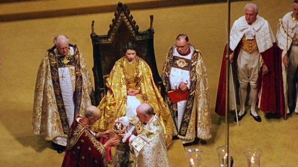 查尔斯王子秘密加冕计划“金球行动”被曝光，和女王登基时大不同