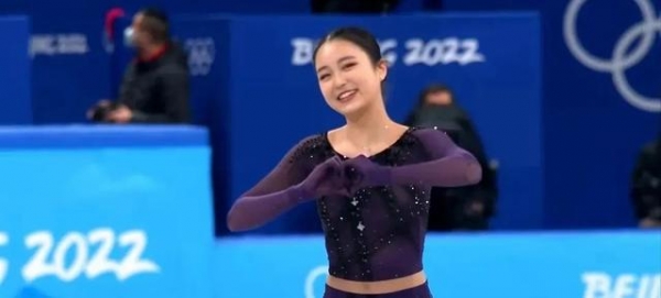 被淘汰的朱易笑了，得第一的 K 宝哭了