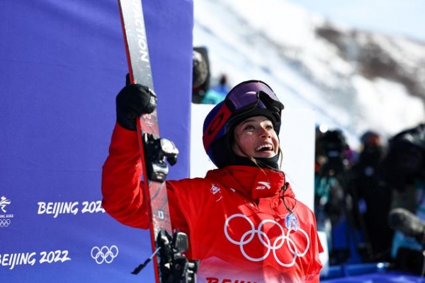 谷爱凌要吃涮羊肉庆祝，上斯坦福拿冠军2个愿望都实现了