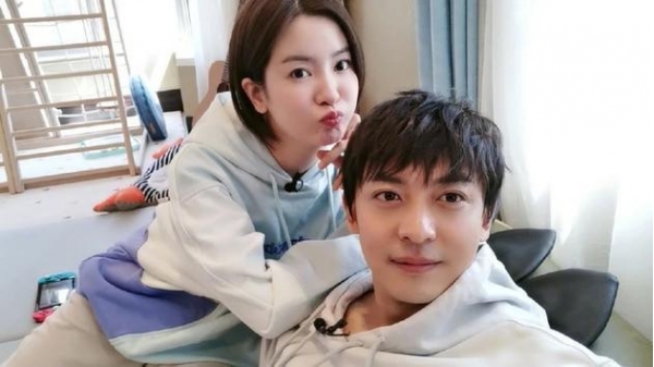 李晟李佳航被质疑婚变，女方好友发文：他欠你的婚礼我来还给你