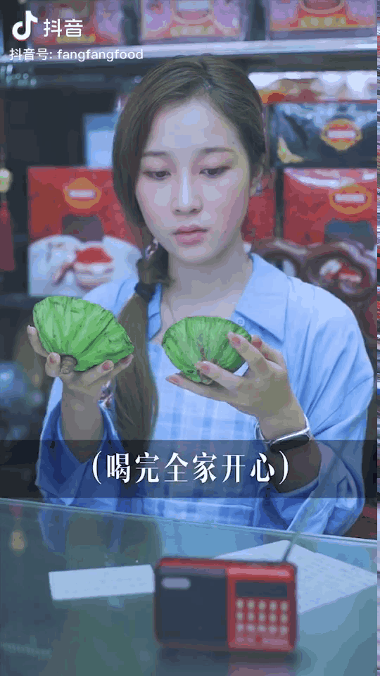 广东女生在线煲汤拯救自家店铺，她把煲汤拍成港片