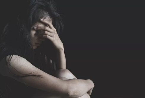 女子诉前男友特殊性癖好致其抑郁，法院：不应提倡但法未禁止