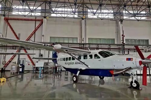 蒙古国迎来首架“中国造”208飞机