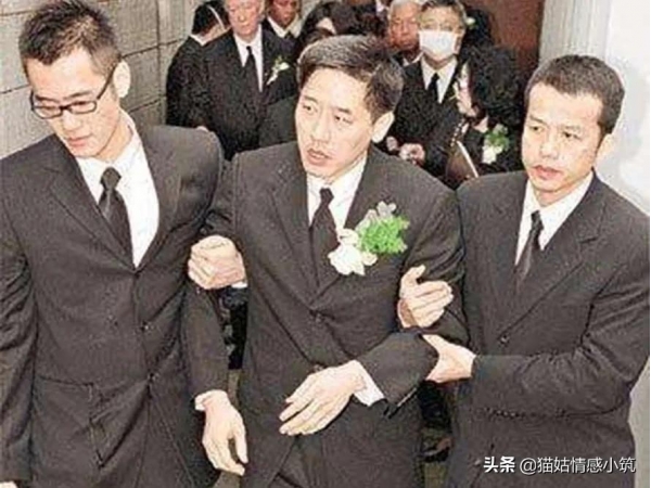 张国荣离开19年，一生历经八段感情，有人为他至今未婚