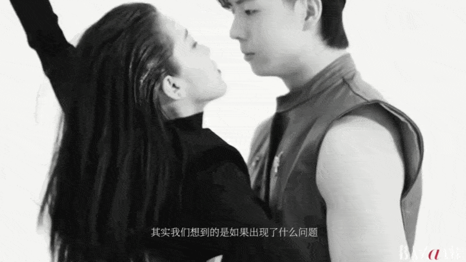 王诗玥柳鑫宇拍双人大片，互动亲密男帅女靓好般配