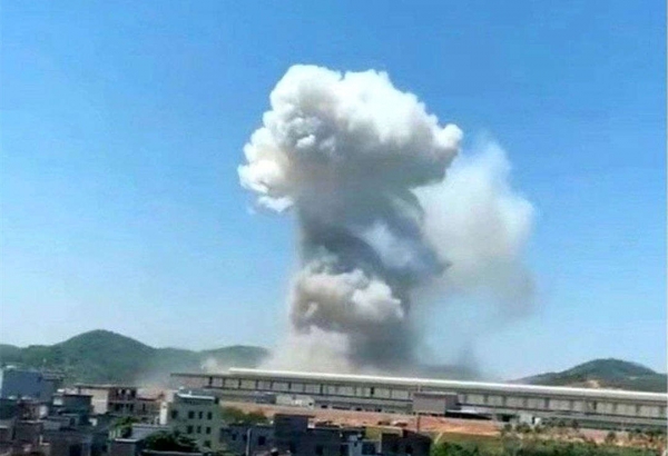广东清远一铝厂爆炸致4死1伤，铝液遇水真会变成云爆弹？