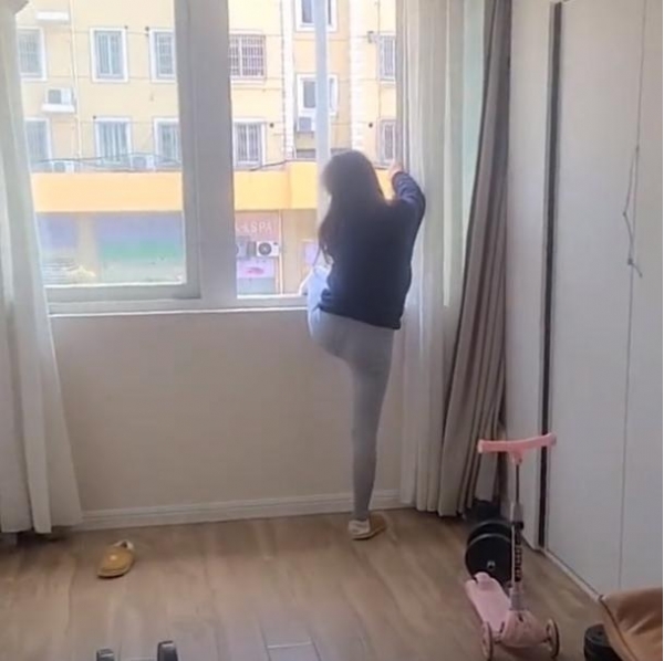 离婚6年在前夫家看娃被隔离近1月，女子回应前夫欲复婚：也不是没可能