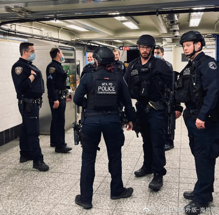 29人受伤！男子纽约地铁行凶：扔烟雾弹后连开33枪卡壳才停下