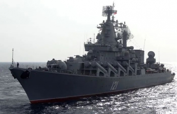 枢密院十号：是谁摧毁了“莫斯科”号巡洋舰？