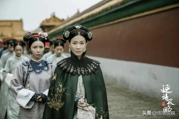 佘诗曼曾拍戏16个小时，背台词2个小时，每天只睡6小时真敬业