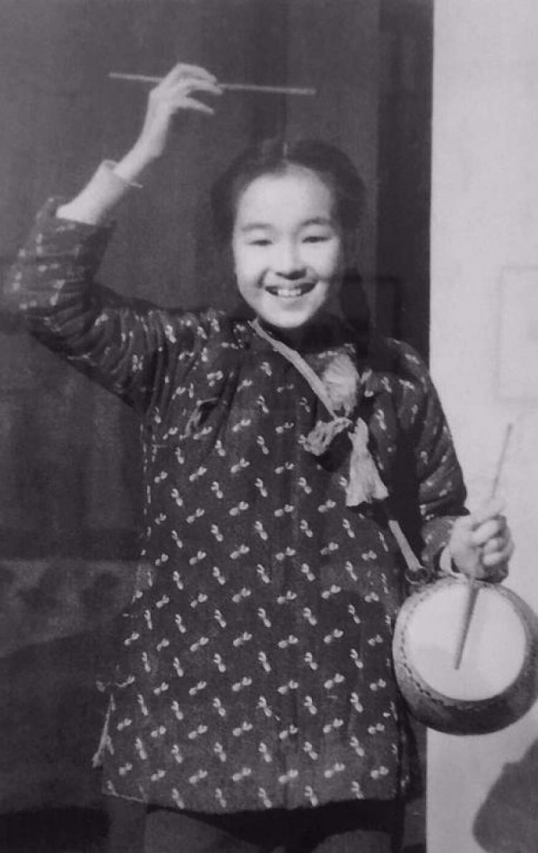著名导演黄蜀芹去世，她曾执导《人·鬼·情》《围城》《孽债》等经典影视剧