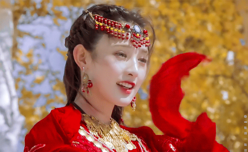 彭小冉一身红衣演绎天真无邪的西周九公主是多少人心中的完美红衣示范