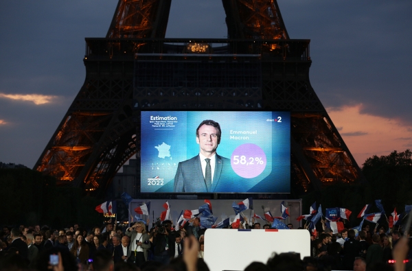 重磅！马克龙成功连任法国总统，欧盟三大机构领导人发文祝贺，法国将何去何从？新政府将面临哪些挑战？