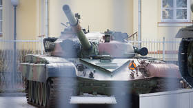 波兰继续拱火：向乌克兰移交多辆坦克
