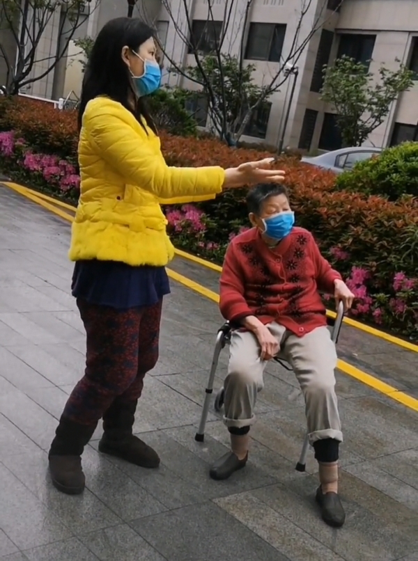 上海一母女拒做核酸：采集重要人类遗传资源要国家批准，要我同意