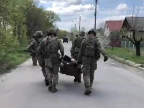 2名美国雇佣兵在乌克兰遭俄军炮击 事发时正使用“标枪”反坦克导弹