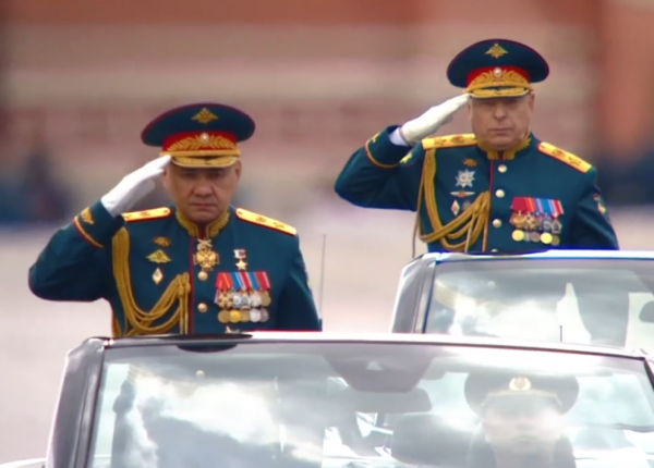 俄罗斯举行纪念伟大卫国战争胜利77周年阅兵式