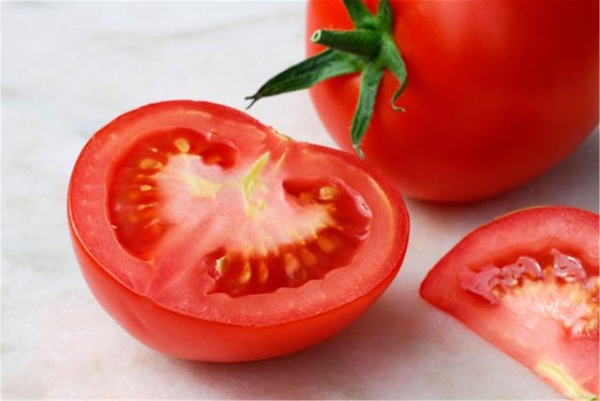 吃西红柿好处多但并非所有人都适合5类人建议少吃你在列吗