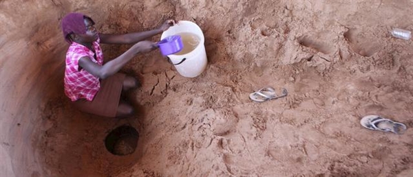 非洲那么缺水 为何不打井？