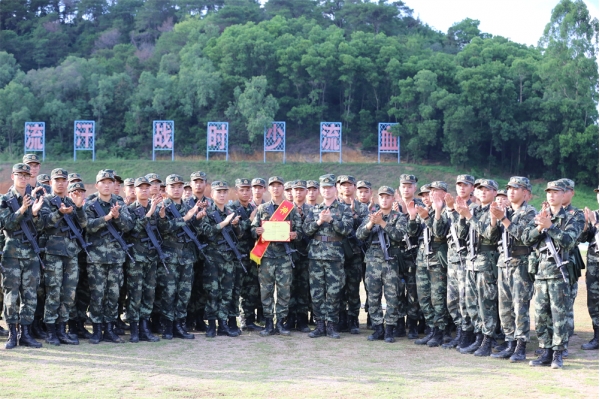 紧张刺激｜新兵实弹射击“初体验”