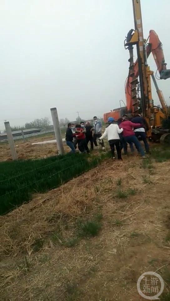 河北行唐两村庄毁百亩麦地建光伏电站，官方回应