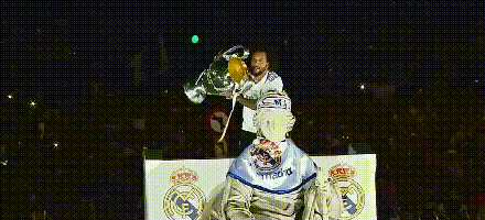 皇马庆祝夺冠!36岁巨星自宣续约,阿扎尔喊话:下赛季要付出全部