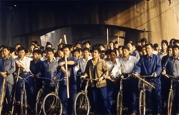 从唐山打人案回顾到"唐山菜刀队",扫黑除恶仍任重道远