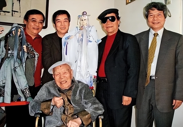 67岁配音鬼才黄文择去世，曾声演超3000个角色，霹雳戏痛失英才