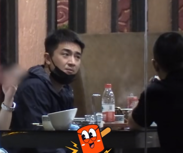 《与凤行》开机照来了！赵丽颖马甲线抢镜，星月CP时隔五年再同框