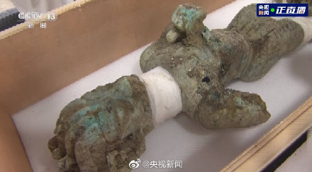 一睹真容！终于看到大背头三星堆人像正脸
