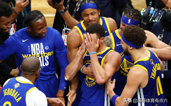 全票MVP+全票FMVP！库里创造历史，8年4冠，勇士缔造王朝