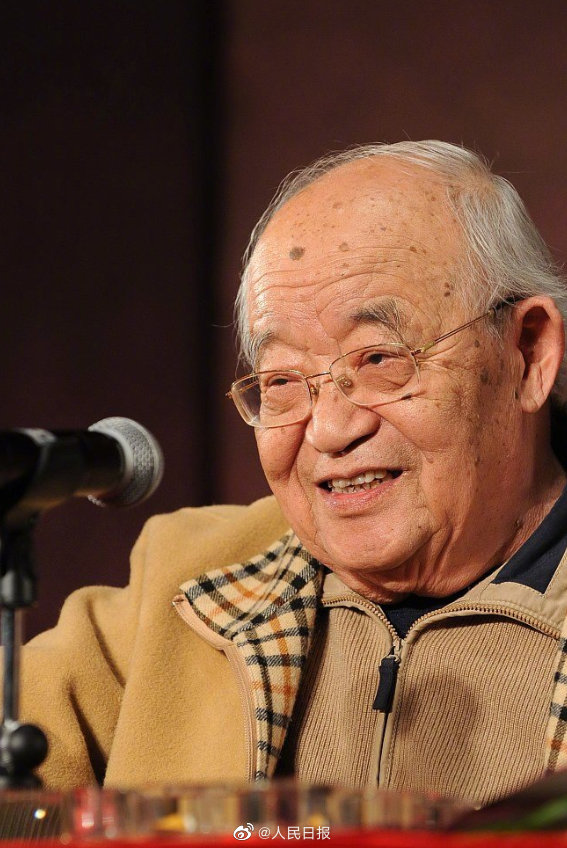 词作家乔羽逝世！众星悲痛发文悼念，曾用1小时写出《难忘今宵》